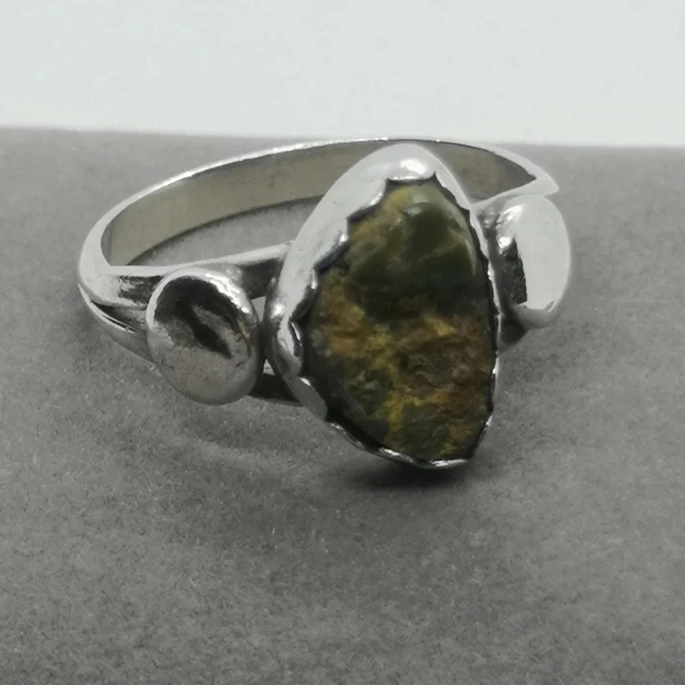 🌿 Vintage Artisan Sterling Silver Ring ✨